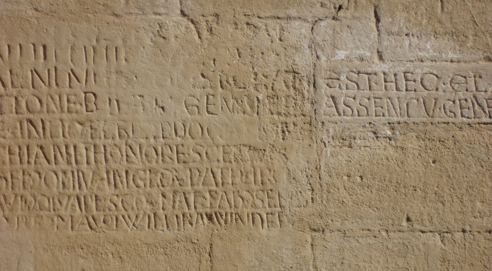 Inschrift an der Pfofelder Kirche